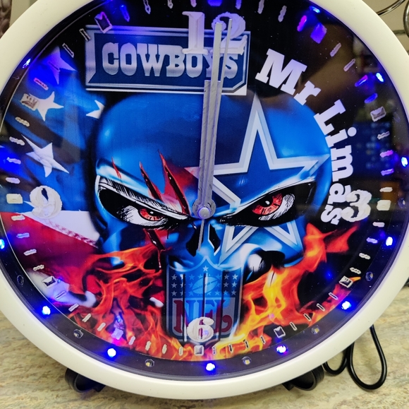 Dallas cowboys football clock - Picture 1 of 7